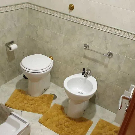Leti Bed & Breakfast 2*