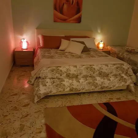 Leti Bed & Breakfast 2*
